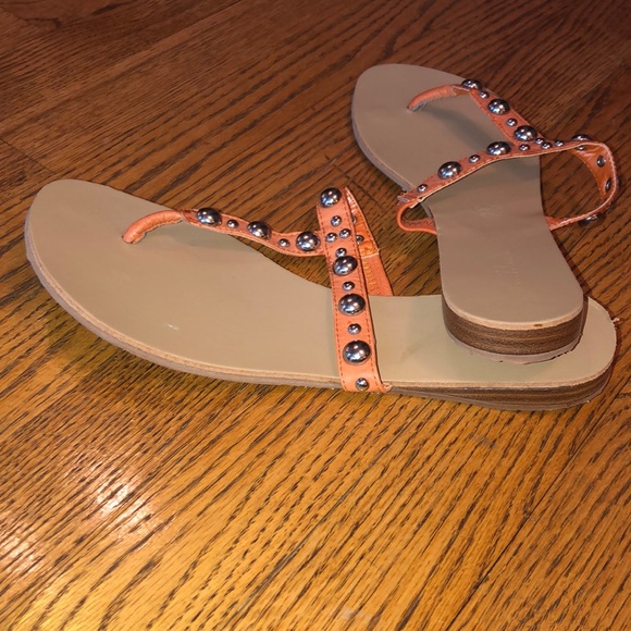 N.Y.L.A. Sandals - Picture 4 of 5